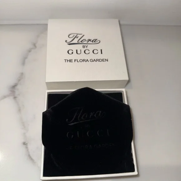 New Gucci Silver Flora Compact Mirror - Picture 3 of 12